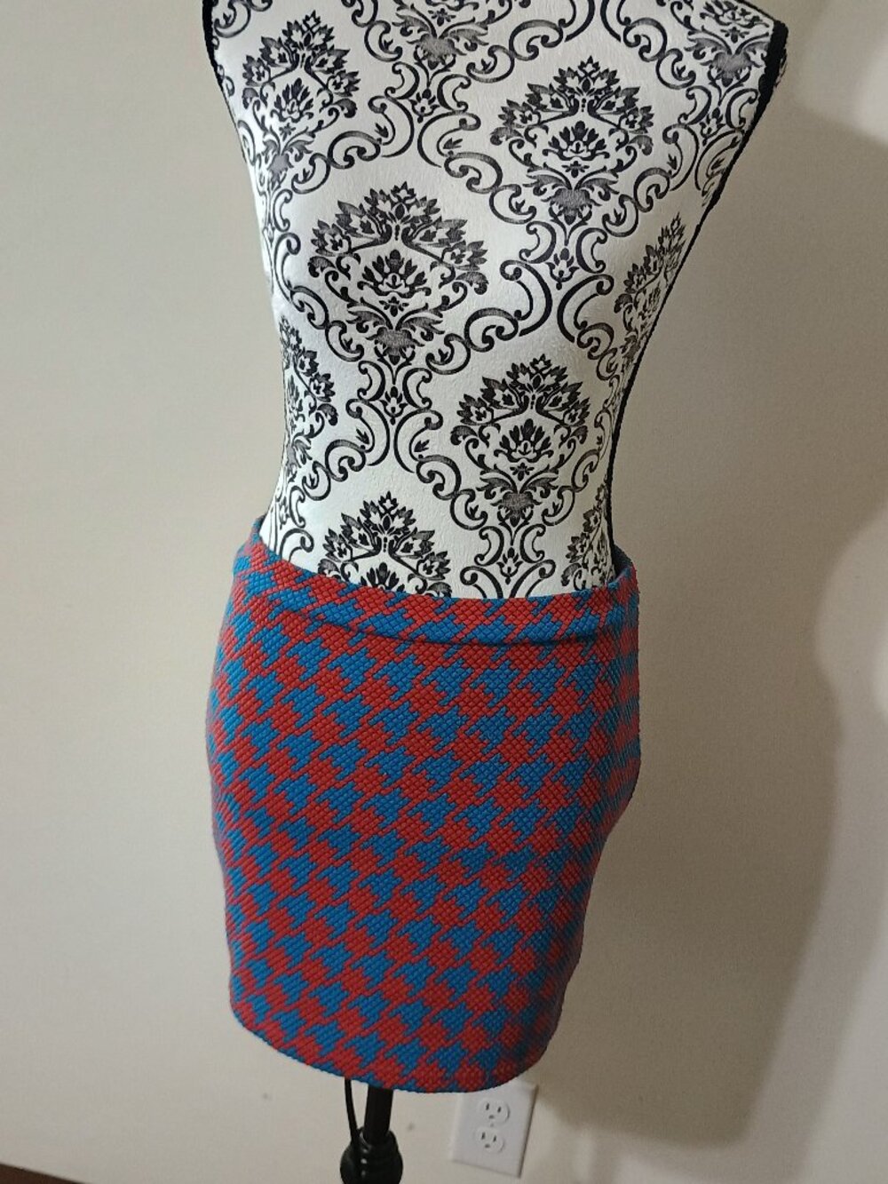 Re:named Red/Blue Houndstooth Micro Mini Skirt Size Medium